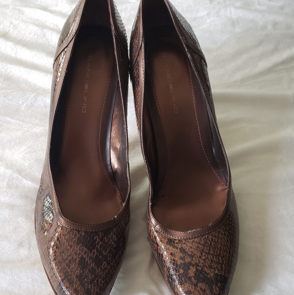 Bandolino Shoes - 🥀Bandolino Platform 4" Heels Faux Snakeskin